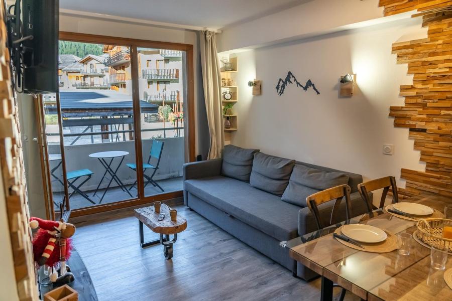 Rent in ski resort 2 room apartment sleeping corner 6 people (MBC612) - Résidence les Valérianes - Les Orres - Living room