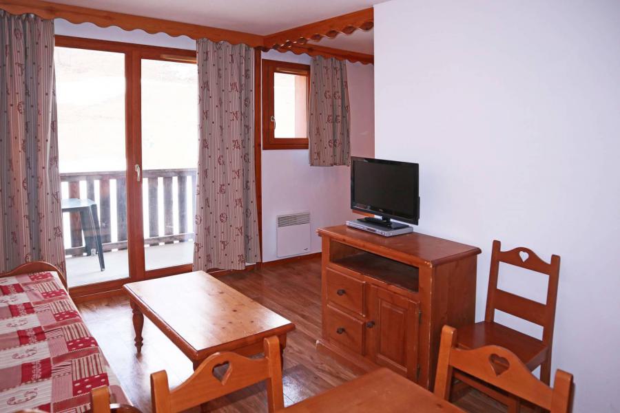 Rent in ski resort 2 room apartment sleeping corner 6 people (483) - Résidence les Valérianes - Monts du Bois d'Or - Les Orres - Living room