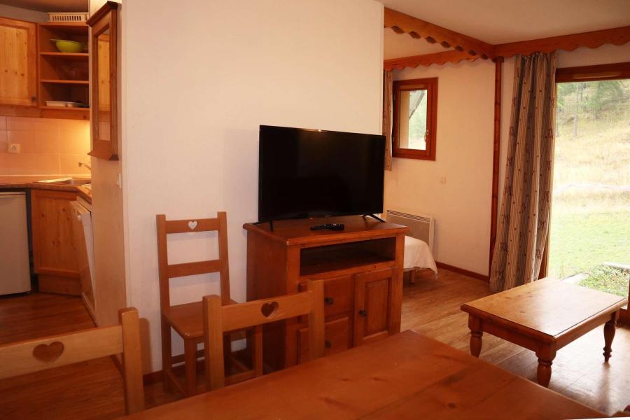 Ski verhuur Appartement 2 kamers 6 personen (474) - Résidence les Valérianes - Monts du Bois d'Or - Les Orres - Woonkamer