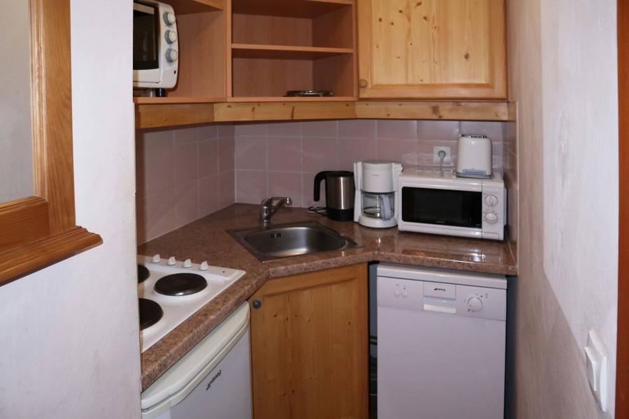 Ski verhuur Appartement 2 kamers bergnis 6 personen (480) - Résidence les Valérianes - Monts du Bois d'Or - Les Orres - Keukenblok