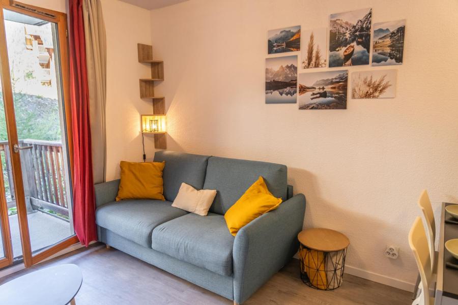 Rent in ski resort 2 room apartment 4 people (2112) - Résidence Terrasses du Soleil d'Or - Les Orres - Living room