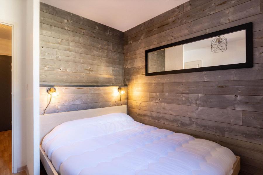Rent in ski resort 2 room apartment 4 people (3001) - Résidence Terrasses du Soleil d'Or - Les Orres - Bedroom