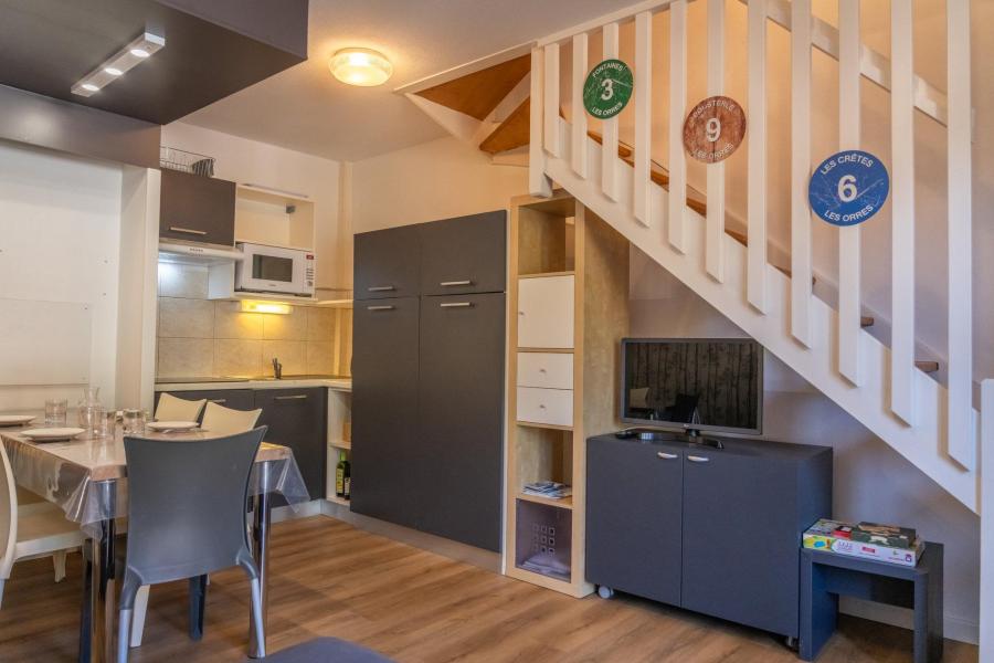 Rent in ski resort 3 room apartment 6 people (3202) - Résidence Terrasses du Soleil d'Or - Les Orres - Living room