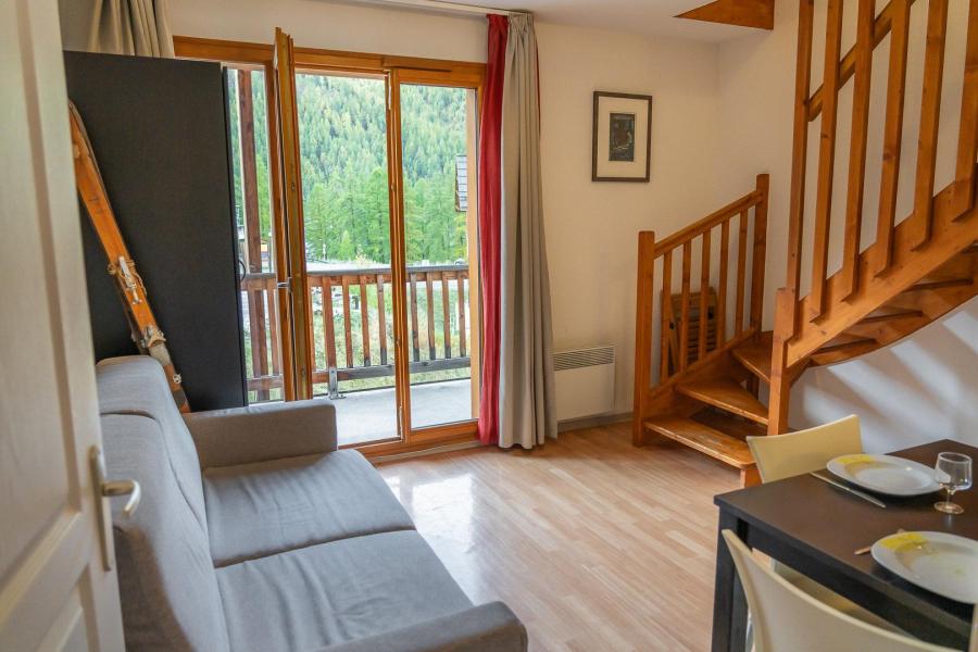 Skiverleih 3-Zimmer-Appartment für 6 Personen (3206) - Résidence Terrasses du Soleil d'Or - Les Orres - Wohnzimmer
