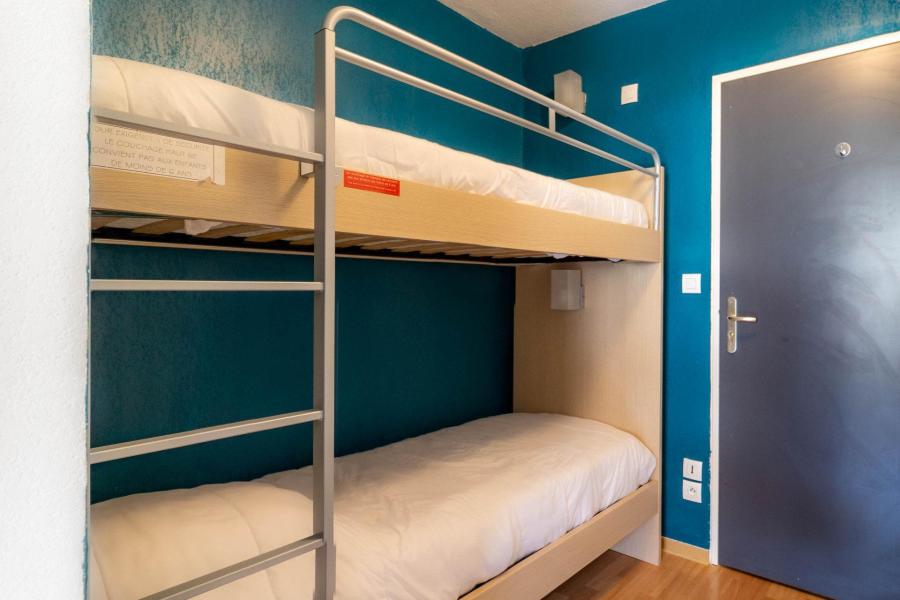 Rent in ski resort Studio sleeping corner 4 people (2102) - Résidence Terrasses du Soleil d'Or - Les Orres - Bedroom