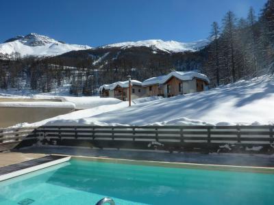 Rent in ski resort Chalet la Combe d'Or - Les Orres - Winter outside