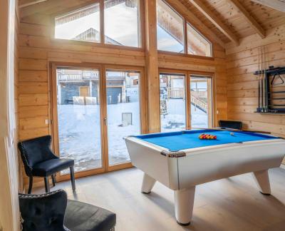 Rent in ski resort 6 room chalet 16 people (8) - Chalet Pramouton - Les Orres - Living room