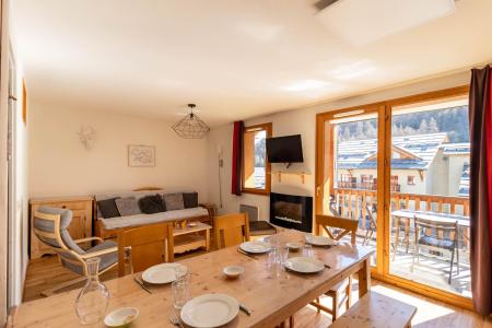 Rent in ski resort 3 room duplex apartment 10 people (216) - Chalets de Bois Méan A - Les Orres - Living room