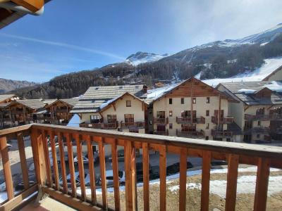 Alquiler al esquí Apartamento 2 piezas cabina duplex para 6 personas (104) - Chalets de Bois Méan A - Les Orres - Invierno