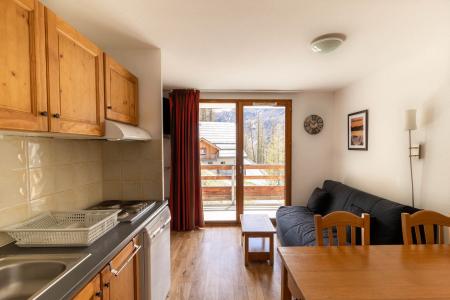 Rent in ski resort 3 room apartment sleeping corner 8 people (D103) - Chalets de Bois Méan D - Les Orres - Living room
