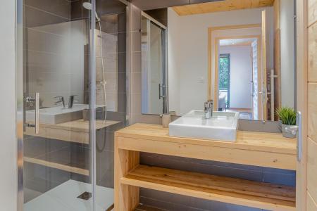 Soggiorno sugli sci Chalet 5 stanze per 12 persone (3) - Domaine Du Loup Blanc - Les Orres - Bagno con doccia