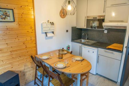 Ski verhuur Appartement 2 kamers 6 personen (52) - La Résidence l'Oustal - Les Orres - Woonkamer