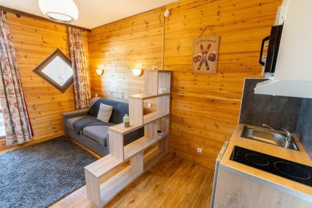 Rent in ski resort Studio 2 people (305) - La Résidence le 1650 - Les Orres - Living room