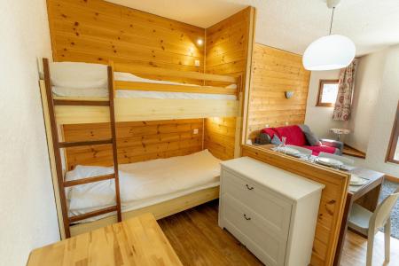 Rent in ski resort Studio sleeping corner 4 people (411) - La Résidence le 1650 - Les Orres - Living room
