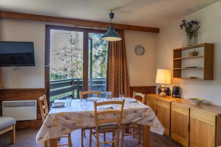 Rent in ski resort 2 room apartment 5 people (B303) - La Résidence le Belvédère - Les Orres - Living room