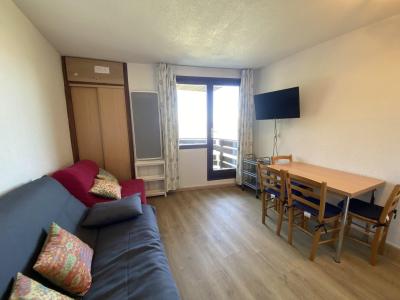 Rent in ski resort Studio cabin 4 people (510) - La Résidence le Cairn - Les Orres - Living room