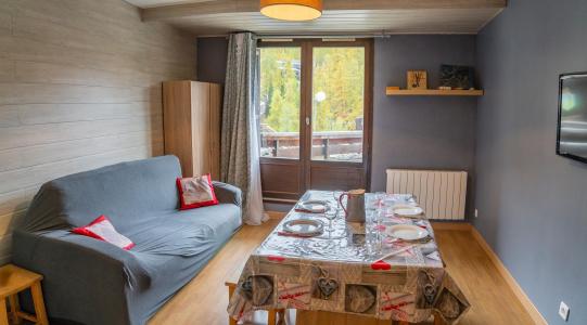Rent in ski resort Studio cabin 4 people (110) - La Résidence les Orrianes des Cimes - Les Orres - Living room