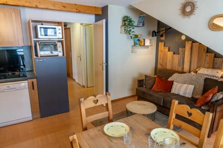 Skiverleih 2-Zimmer-Appartment für 7 Personen (228) - Le Parc des Airelles - Les Orres - Wohnzimmer