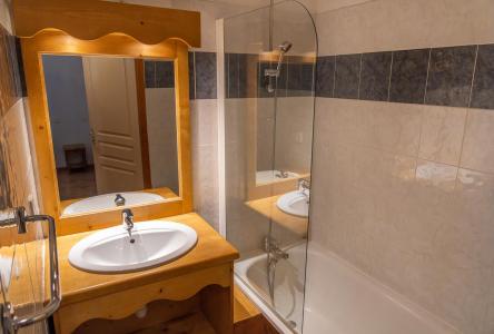 Rent in ski resort 2 room apartment 6 people (MBC206) - Les Hauts de Preclaux - Les Orres - Bathroom