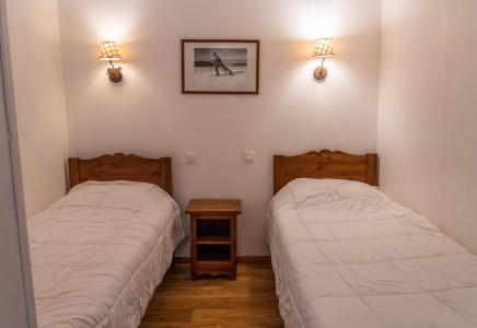 Rent in ski resort 2 room apartment 6 people (MZ2211) - Les Hauts de Preclaux - Les Orres - Bedroom