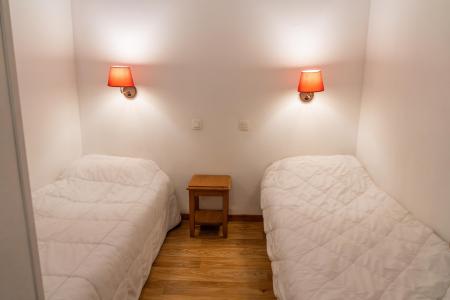 Rent in ski resort 2 room apartment cabin 6 people (309) - Les Hauts de Preclaux - Les Orres - Bedroom