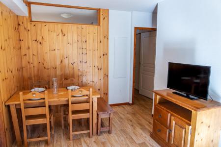 Rent in ski resort 2 room apartment cabin 6 people (MBC610) - Les Hauts de Preclaux - Les Orres - Living room