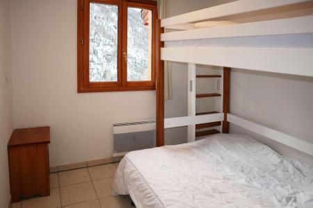 Rent in ski resort 2 room apartment 5 people (2007) - Résidence Balcon des Airelles - Les Orres - Bedroom