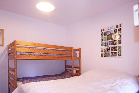 Rent in ski resort 2 room apartment sleeping corner 6 people (358) - Résidence l'Epervière - Les Orres - Bedroom
