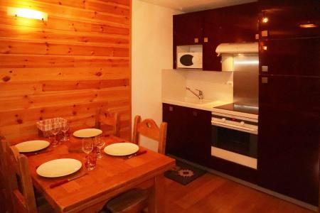 Ski verhuur Appartement 3 kamers 4 personen (451) - Résidence la Chamoisière - Les Orres - Keuken