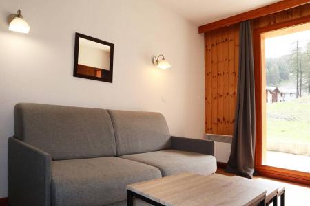 Rent in ski resort 2 room apartment 4 people (1017) - Résidence la Combe d'Or - Les Orres - Apartment