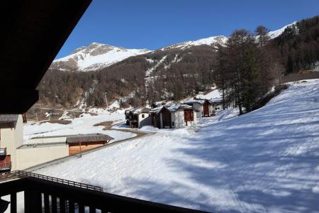 Rent in ski resort 2 room apartment 4 people (1024) - Résidence la Combe d'Or - Les Orres - Winter outside
