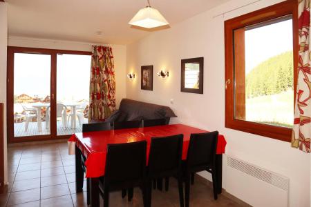 Rent in ski resort 3 room duplex apartment 6 people (1030) - Résidence la Combe d'Or - Les Orres - Living room