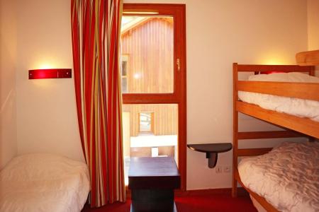 Rent in ski resort 3 room duplex apartment 7 people (1003) - Résidence la Combe d'Or - Les Orres - Cabin