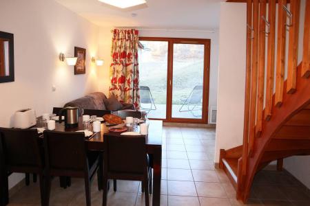 Rent in ski resort 3 room duplex apartment 6 people (1005) - Résidence la Combe d'Or - Les Orres