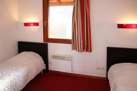 Rent in ski resort 3 room duplex apartment 6 people (1030) - Résidence la Combe d'Or - Les Orres