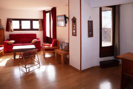 Rent in ski resort 2 room apartment sleeping corner 8 people (379) - Résidence la Mazelière - Les Orres - Living room
