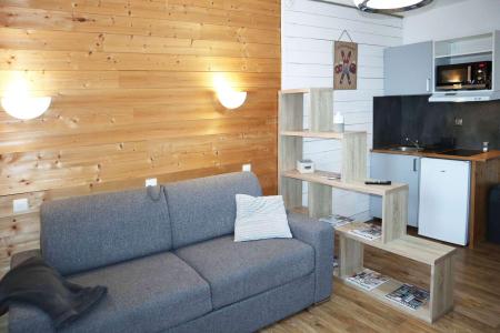 Rent in ski resort RESIDENCE LE 1650 - Les Orres - Living room