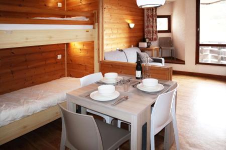 Ski verhuur Studio bergnis 4 personen (411) - RESIDENCE LE 1650 - Les Orres - Woonkamer