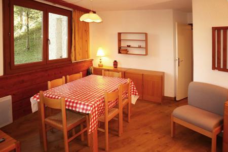 Rent in ski resort 2 room apartment sleeping corner 6 people (313) - Résidence le Belvédère - Les Orres - Living room