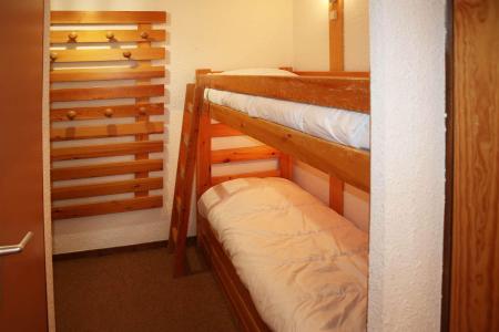 Rent in ski resort 2 room apartment sleeping corner 6 people (407) - Résidence le Cairn - Les Orres