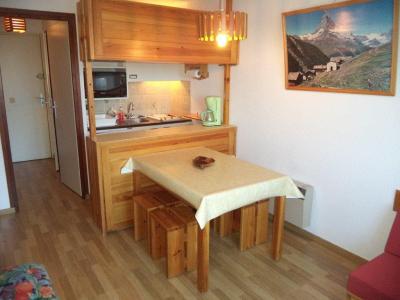 Аренда на лыжном курорте Квартира студия со спальней для 4 чел. (0309) - Résidence le Cairn - Les Orres - апартаменты