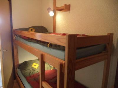 Rent in ski resort Studio sleeping corner 4 people (1011) - Résidence le Cairn - Les Orres - Sleeping area