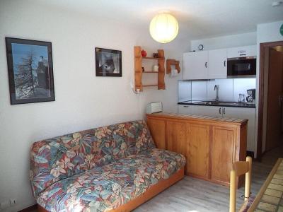 Rent in ski resort Studio sleeping corner 4 people (803) - Résidence le Cairn - Les Orres - Living room