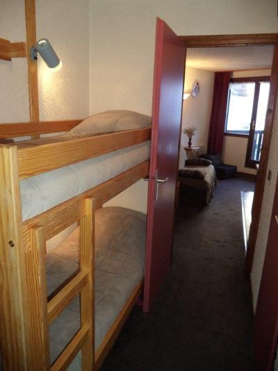 Rent in ski resort Studio sleeping corner 4 people (902) - Résidence le Cairn - Les Orres - Apartment