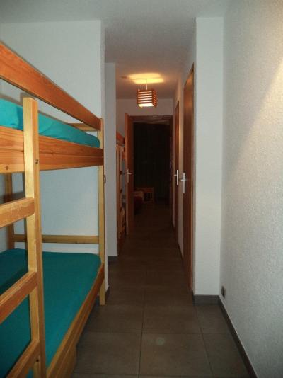 Rent in ski resort Studio sleeping corner 6 people (208) - Résidence le Cairn - Les Orres - Apartment