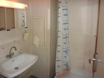 Rent in ski resort 2 room apartment sleeping corner 6 people (433) - Résidence le Perescuelle - Les Orres - Shower room