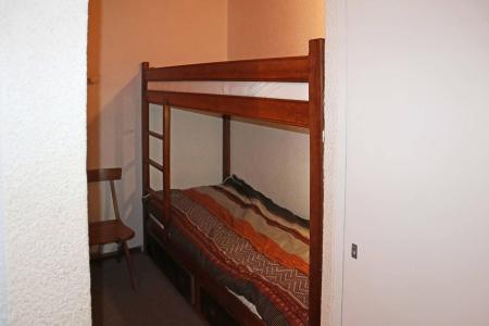 Rent in ski resort 2 room apartment sleeping corner 6 people (004) - Résidence les Carlines - Les Orres - Cabin