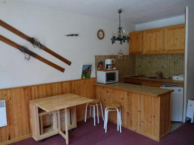Rent in ski resort Studio sleeping corner 4 people (604) - Résidence les Carlines - Les Orres - Apartment