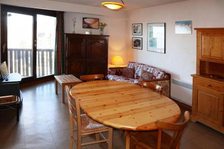 Rent in ski resort 2 room apartment sleeping corner 4 people (046) - Résidence les Cembros - Les Orres - Living room