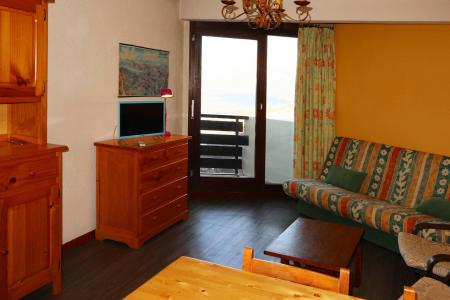 Rent in ski resort 2 room apartment sleeping corner 6 people (055) - Résidence les Cembros - Les Orres - Living room
